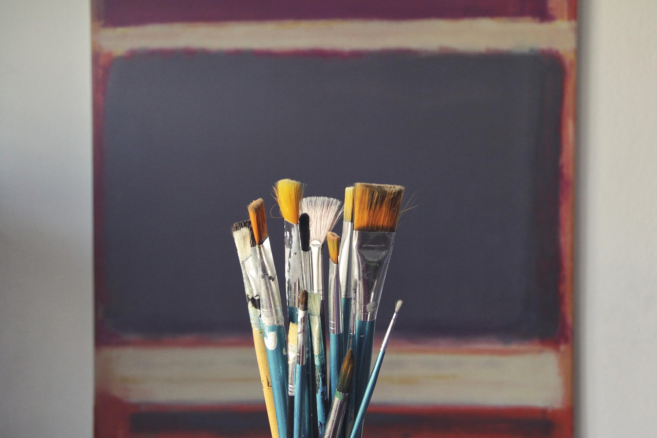 Landschap canvas kunst siert zonnig buitenzitje.